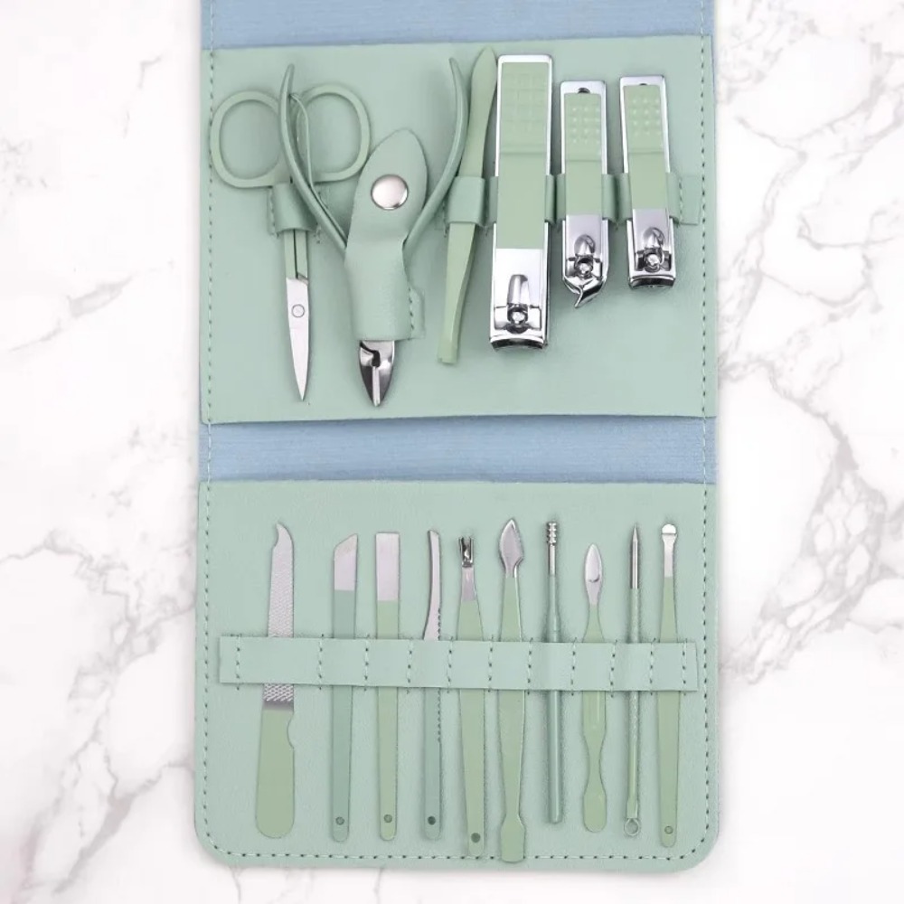 Ein Muss für zu Hause, ein 16- – Nail Care Kit Mens Bewertung und Preis